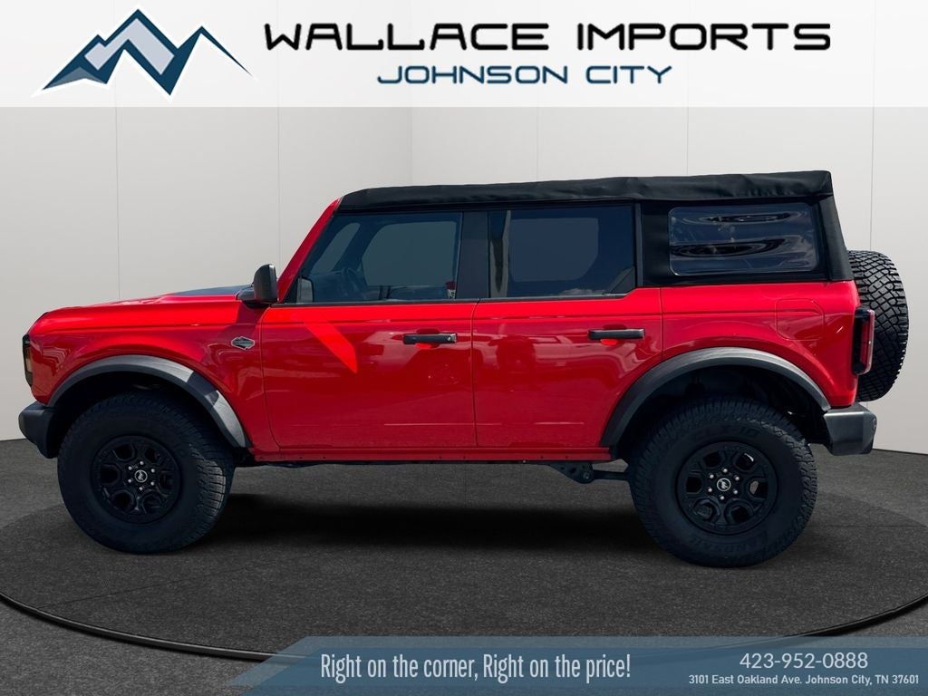 2022 Ford Bronco Wildtrak in Race Red — front three-quarter view